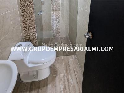 Apartamento en venta en San Antonio, Medellín · foto 2 de 16