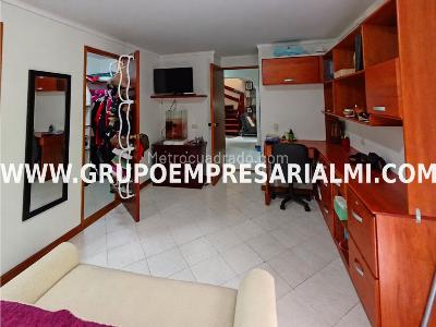 Apartamento de 3 alcobas en venta en El Poblado, Medellín, 157 m² · foto 12 de 20