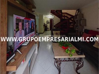 Apartamento de 3 alcobas en venta en El Poblado, Medellín, 157 m² · foto 3 de 20