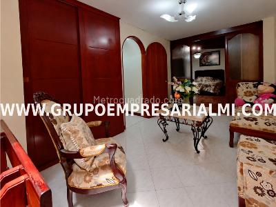 Apartamento de 3 alcobas en venta en El Poblado, Medellín, 157 m² · foto 4 de 20