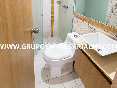Apartamento de 2 alcobas en venta en Calasanz, Medellín, 55 m² · foto 10 de 20