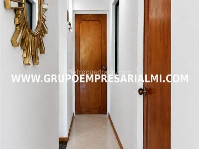 Apartamento de 3 alcobas en venta en Cucaracho, Medellín, 70 m² · foto 5 de 20