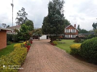 Casa de 4 alcobas en venta en Guaymaral, Bogotá, 350 m² · foto 8 de 20