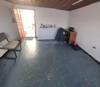Casa de 5 alcobas en venta en Alcala Sur, Bogotá, 350 m² · foto 13 de 20