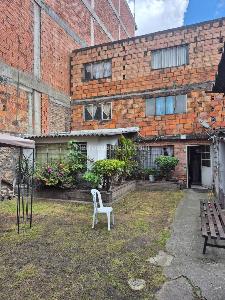 Casa de 5 alcobas en venta en Trinidad Galan, Bogotá, 369 m² · foto 1 de 16