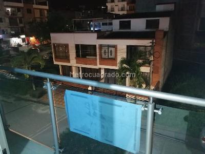 Apartamento de 3 alcobas en venta en Milla De Oro, Ibagué, 78 m² · foto 2 de 18
