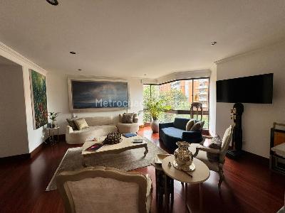 Apartamento de 4 alcobas en venta en Los Rosales, Bogotá, 165 m² · foto 8 de 18