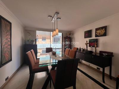 Apartamento de 3 alcobas en venta en La Carolina, Bogotá, 178 m² · foto 8 de 20