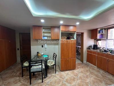 Apartamento de 3 alcobas en venta en La Carolina, Bogotá, 178 m² · foto 11 de 20
