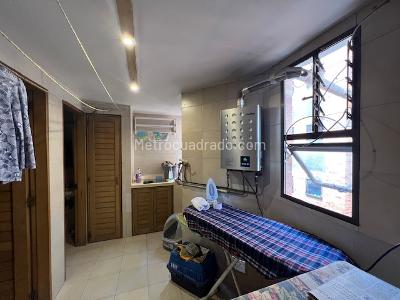 Apartamento de 3 alcobas en venta en La Carolina, Bogotá, 178 m² · foto 12 de 20