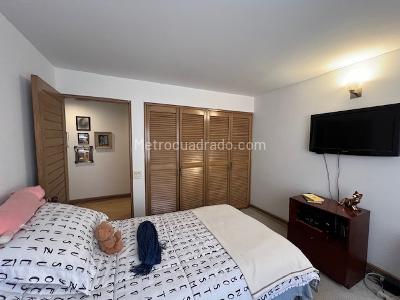 Apartamento de 3 alcobas en venta en La Carolina, Bogotá, 178 m² · foto 14 de 20