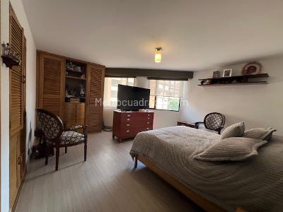 Apartamento de 3 alcobas en venta en La Carolina, Bogotá, 178 m² · foto 18 de 20