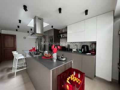 Casa en venta en Santa Barbara, Bogotá · foto 11 de 20