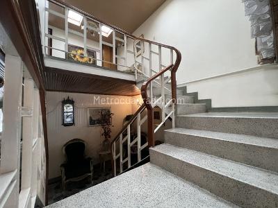 Casa de 5 alcobas en venta en Salitre, Bogotá, 350 m² · foto 13 de 20