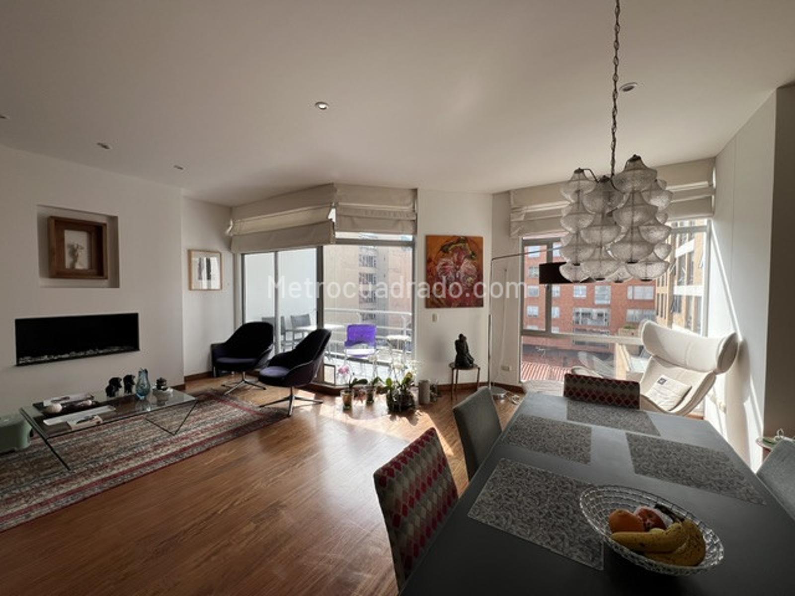 Apartamento de 2 habitaciones en venta en Chico Reservado, Bogotá — imagen 1 de 20