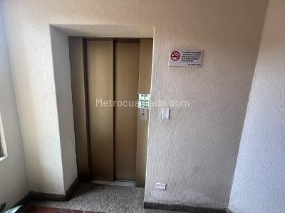 Apartamento de 3 alcobas en venta en Iberia, Bogotá, 82 m² · foto 5 de 17