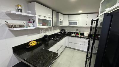 Apartamento de 3 alcobas en venta en Santa Barbara, Bogotá, 185 m² · foto 4 de 17