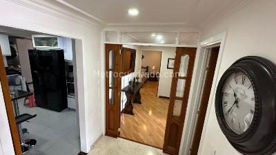 Apartamento de 3 alcobas en venta en Santa Barbara, Bogotá, 185 m² · foto 6 de 17