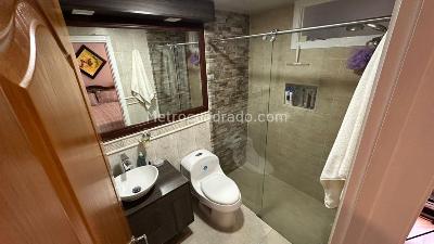 Apartamento de 3 alcobas en venta en Santa Barbara, Bogotá, 185 m² · foto 9 de 17
