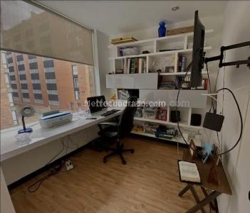 Apartamento de 3 alcobas en venta en Cedritos, Bogotá, 111 m² · foto 10 de 12