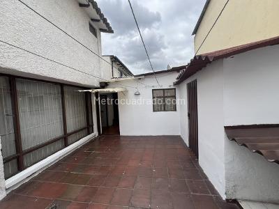 Casa en venta en Pontevedra, Bogotá · foto 3 de 20