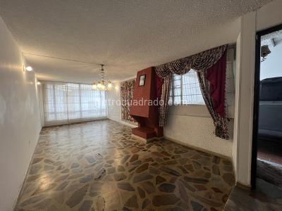 Casa en venta en Pontevedra, Bogotá · foto 4 de 20