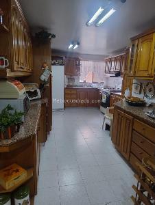 Apartamento de 4 alcobas en venta en Cabecera Del Llano, Bucaramanga, 217 m² · foto 12 de 20