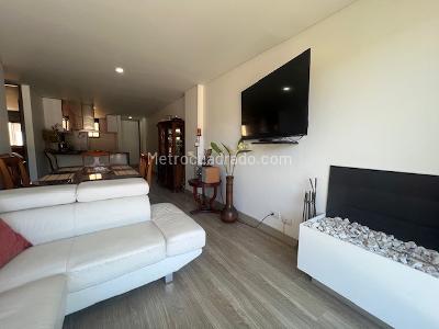 Apartamento de 3 alcobas en venta en Multicentro, Bogotá, 92 m² · foto 3 de 19