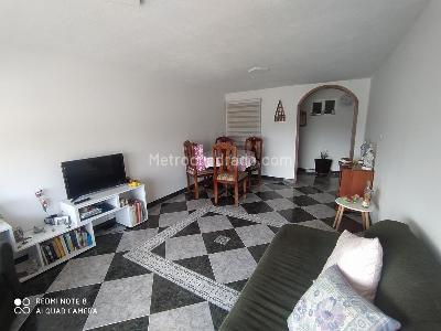 Apartamento en venta en Quinta Paredes, Bogotá · foto 3 de 19