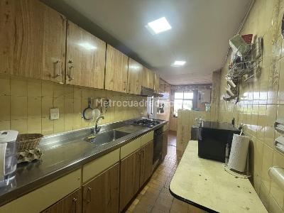 Apartamento en venta en Quinta Paredes, Bogotá · foto 7 de 19