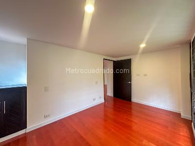 Apartamento en venta en Santa Barbara Central, Bogotá · foto 8 de 15