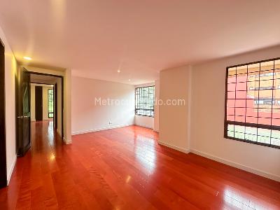 Apartamento en venta en Santa Barbara Central, Bogotá · foto 11 de 15