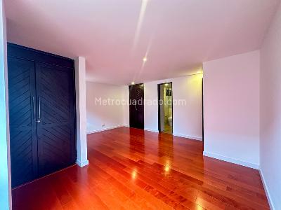 Apartamento en venta en Santa Barbara Central, Bogotá · foto 13 de 15