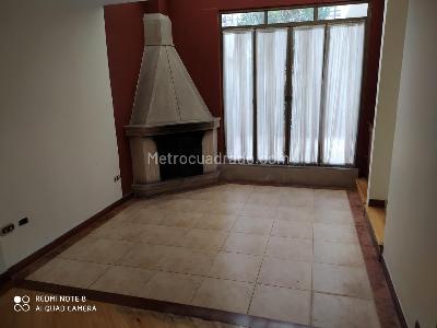 Casa en venta en La Esmeralda, Bogotá · foto 7 de 19