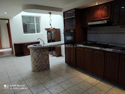 Casa en venta en La Esmeralda, Bogotá · foto 10 de 19
