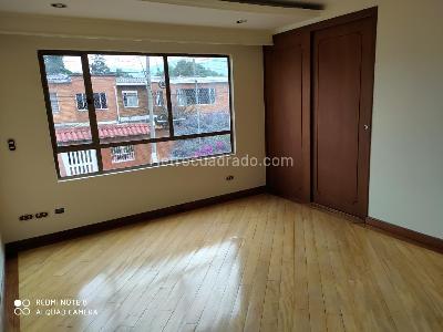 Casa en venta en La Esmeralda, Bogotá · foto 14 de 19