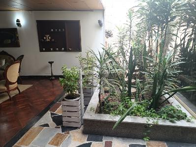 Casa de 5 alcobas en venta en Galerias, Bogotá, 553 m² · foto 3 de 17