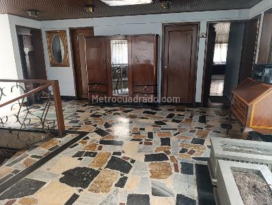 Casa de 5 alcobas en venta en Galerias, Bogotá, 553 m² · foto 8 de 17