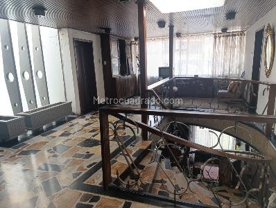 Casa de 5 alcobas en venta en Galerias, Bogotá, 553 m² · foto 10 de 17