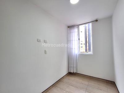 Apartamento de 2 alcobas en arriendo en Villa Alsacia, Bogotá, 33 m² · foto 4 de 9