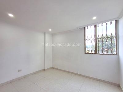 Apartamento en arriendo en Castilla, Bogotá · foto 10 de 13