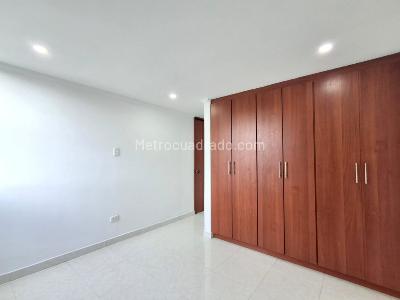 Apartamento en arriendo en Castilla, Bogotá · foto 11 de 13