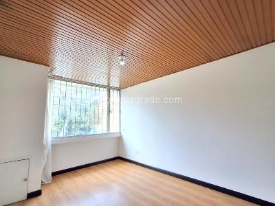 Apartamento de 2 alcobas en arriendo en La Esmeralda, Bogotá, 70 m² · foto 6 de 11