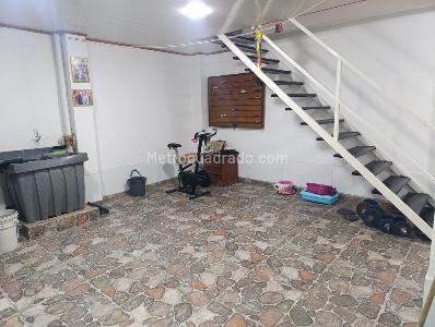 Casa de 5 alcobas en venta en Los Alcazares, Bogotá, 368 m² · foto 9 de 20