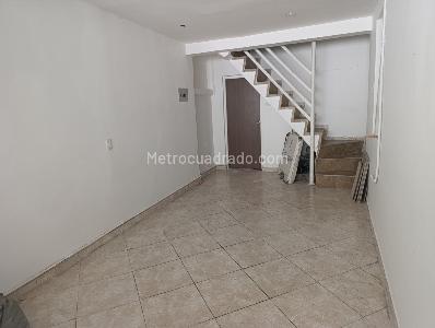 Casa de 5 alcobas en venta en Los Alcazares, Bogotá, 368 m² · foto 11 de 20