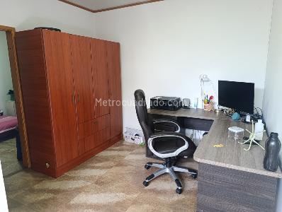 Casa de 5 alcobas en venta en Los Alcazares, Bogotá, 368 m² · foto 13 de 20
