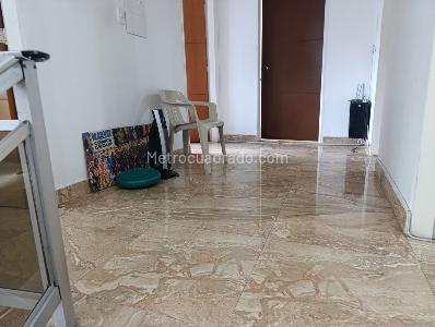 Casa de 5 alcobas en venta en Los Alcazares, Bogotá, 368 m² · foto 18 de 20
