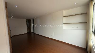 Apartamento en venta en Santa Barbara, Bogotá · foto 4 de 9