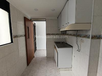 Apartamento en venta en La Cabaña, Bogotá · foto 6 de 17