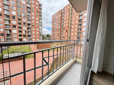 Apartaestudio en venta en Gran Granada, Bogotá, 32 m² · foto 8 de 12